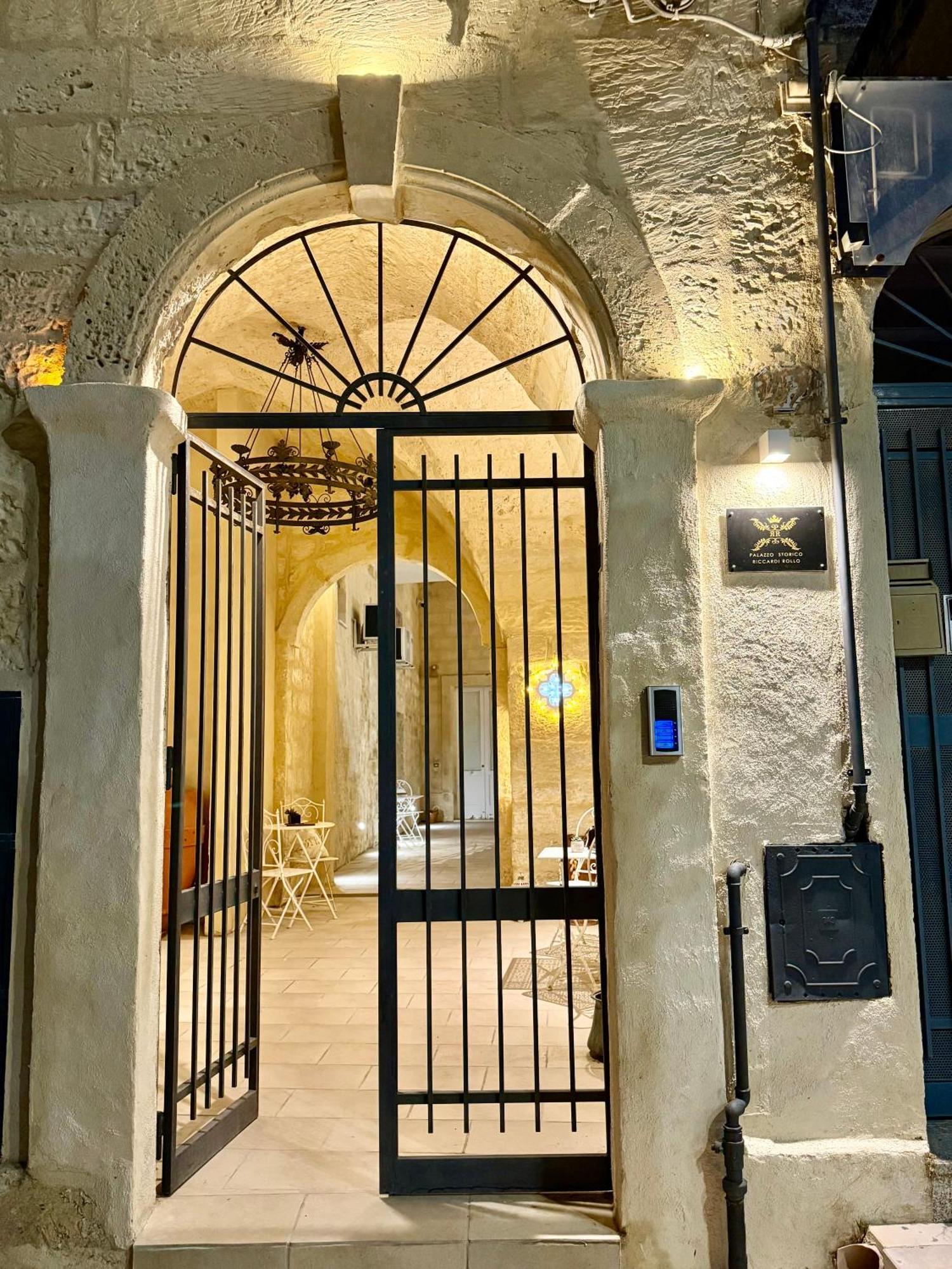 Palazzo Storico Riccardi Rollo Apartman San Cesario di Lecce Kültér fotó